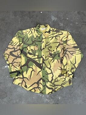 Vintage 90s Predator Camo Button-Up Shirt Made in USA Hunting Workwear XL Canvas